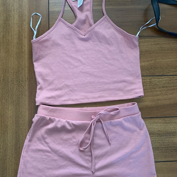 Pink set - Picture 3 of 3